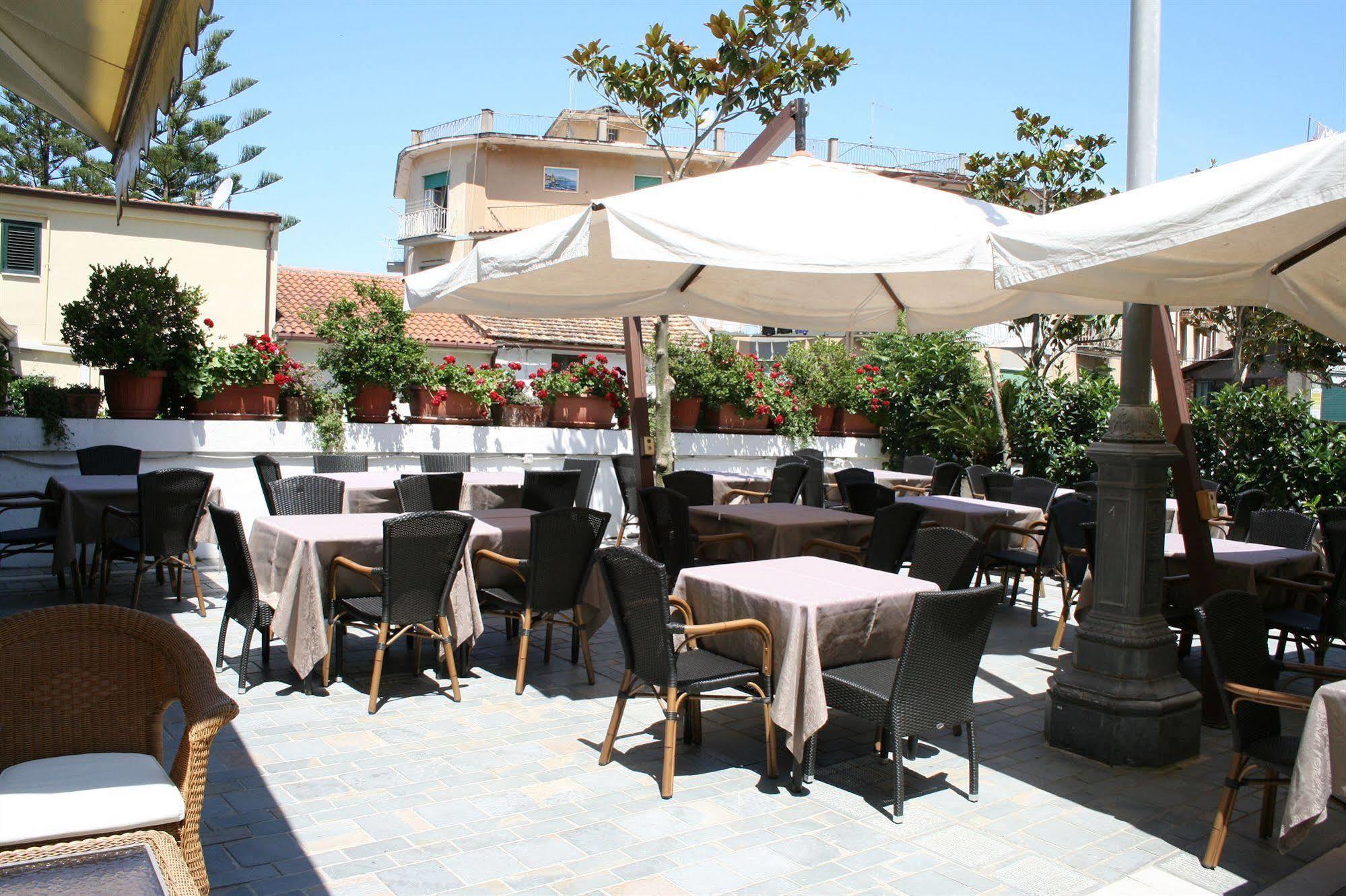 Hotel La Pergola Santa Maria di Castellabate Kültér fotó